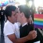 Brazil's gay couple kiss in Goiânia's Gay Pride Parade