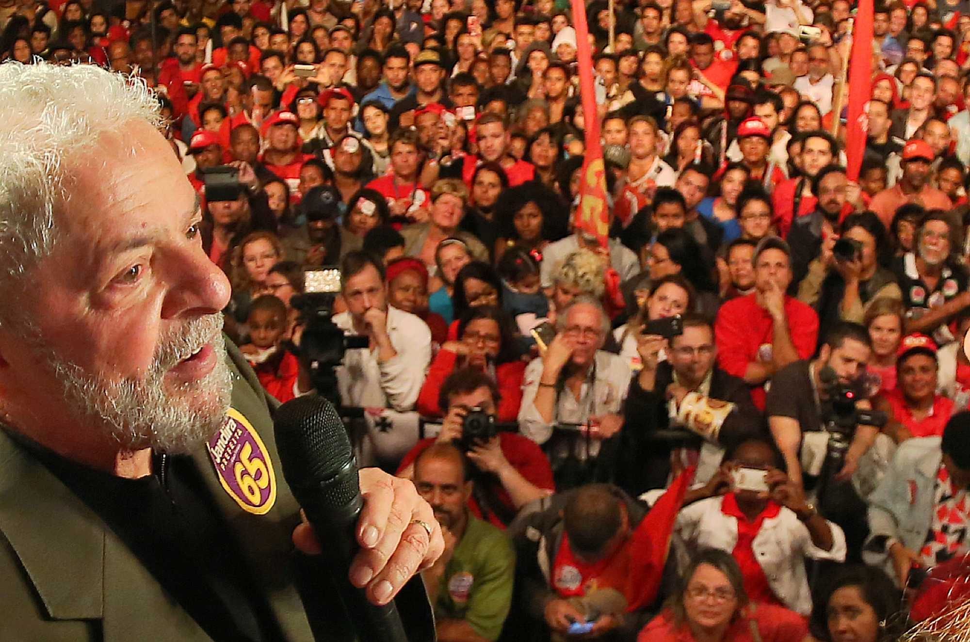 Lula during a rally - Ricardo Stuckert/Instituto Lula