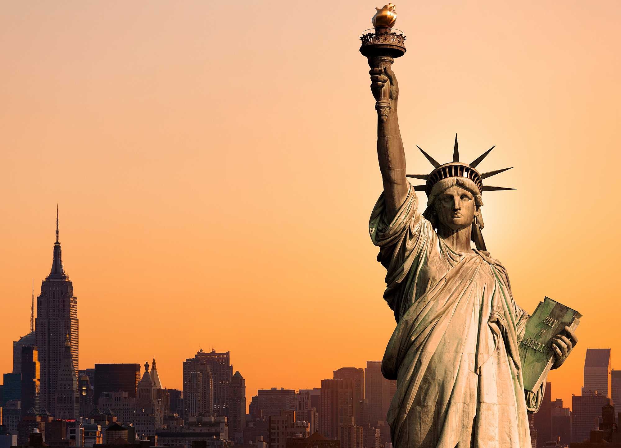 Statue of Liberty with New York in the background