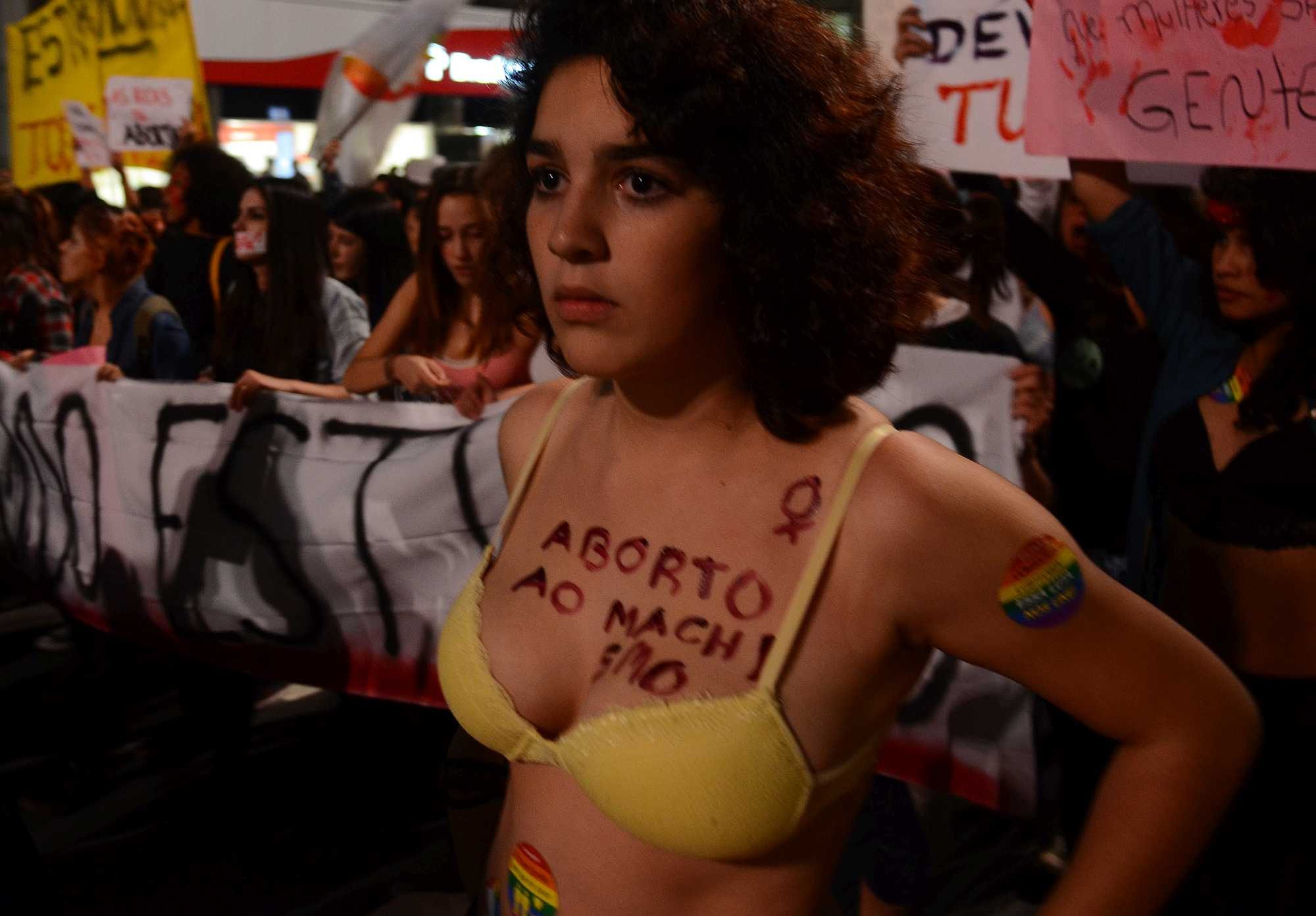 Women at Avenida Paulista protest rape - Rovena Rosa/ABr