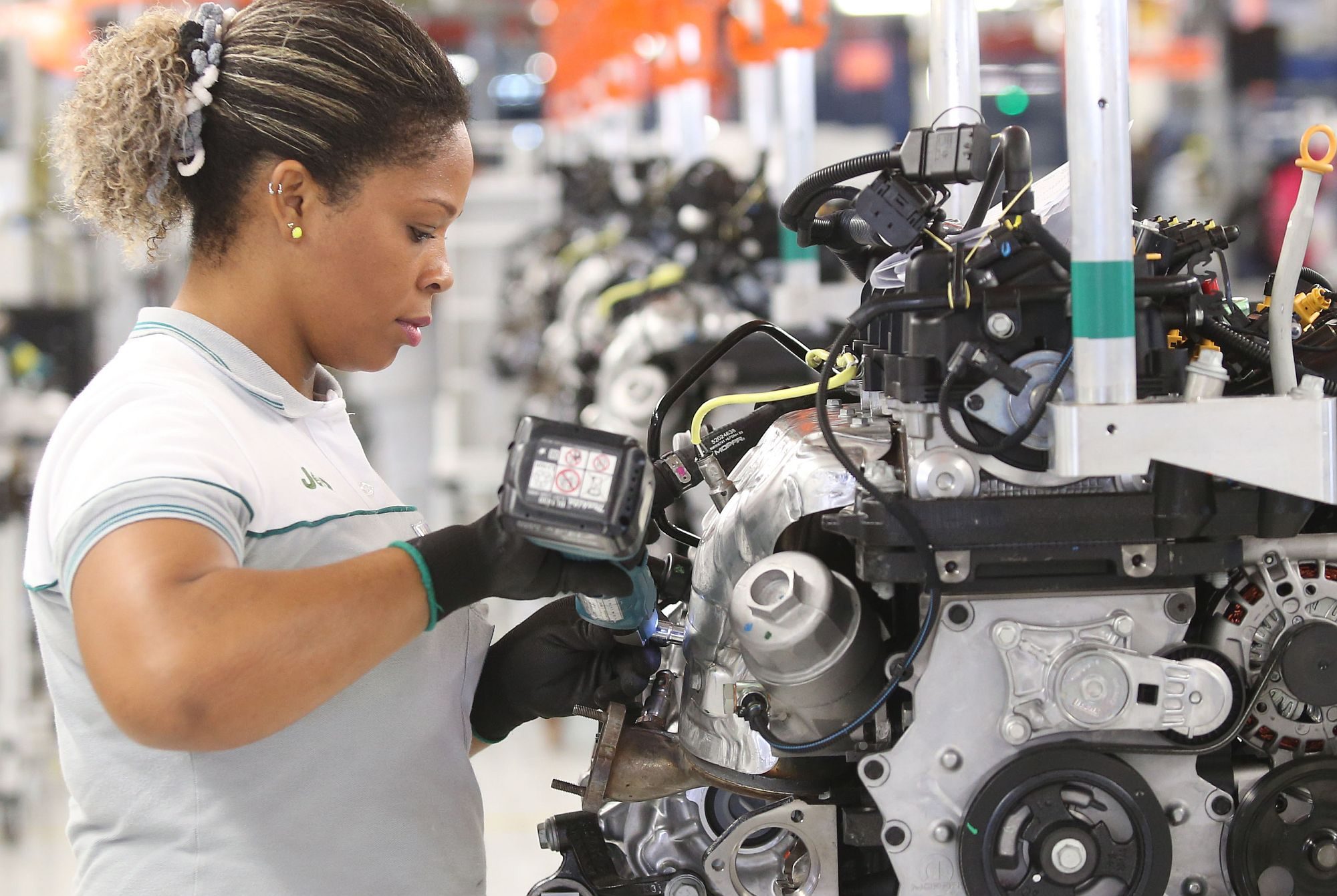 A Brazilian woman on her job