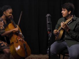 Mandolinist Ian Coury and cellist Kely Pinheiro, two Brazilians, form the Pinheiro & Coury duo