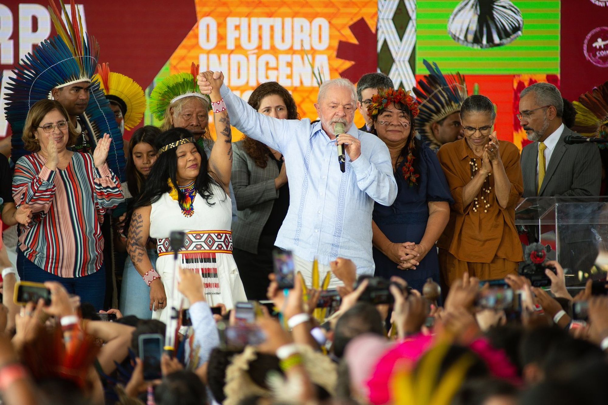 Lula won the support of Brazil's Indigenous people | Photo by Andressa Anholete/Getty Images